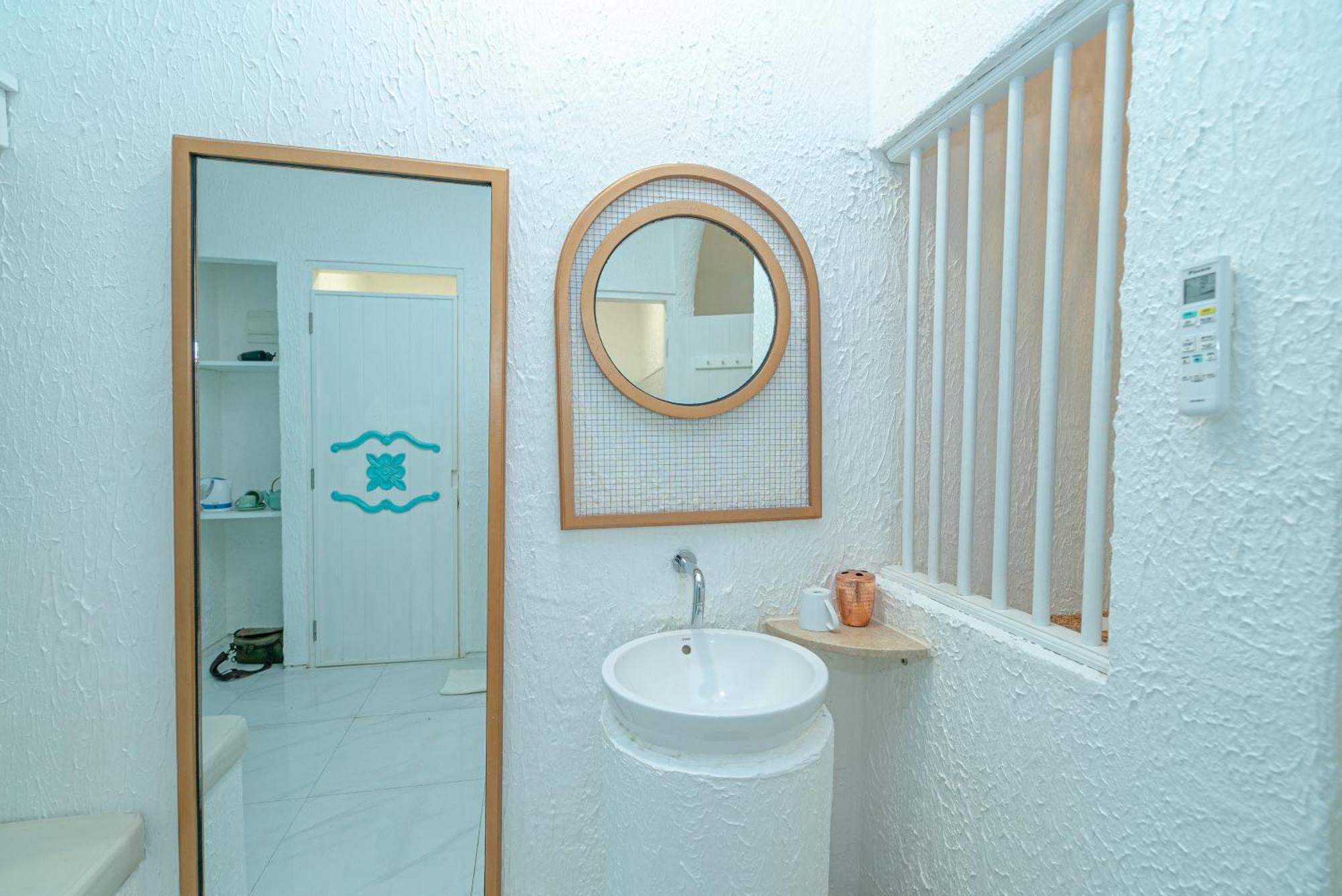Loccal Collection Hotel Komodo Labuan Bajo Zewnętrze zdjęcie